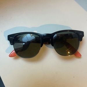 TOMS Sunglasses 🕶
